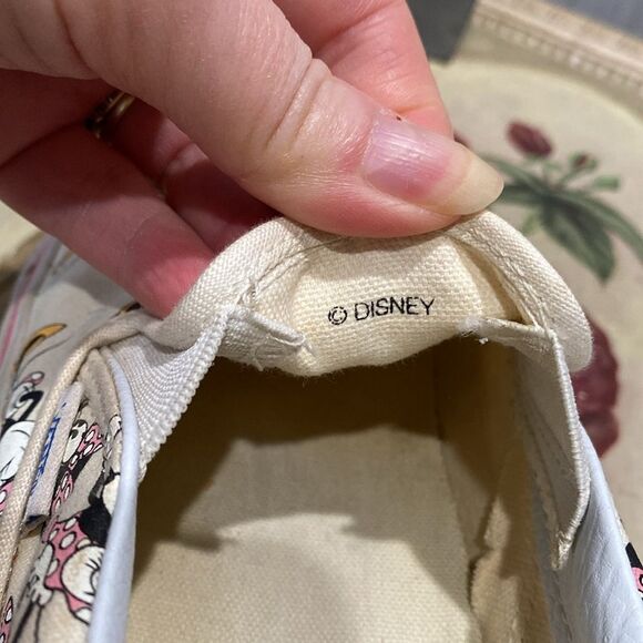 Vans Cream Minnie Mouse Slip-On Sneakers - Picture 12 of 15